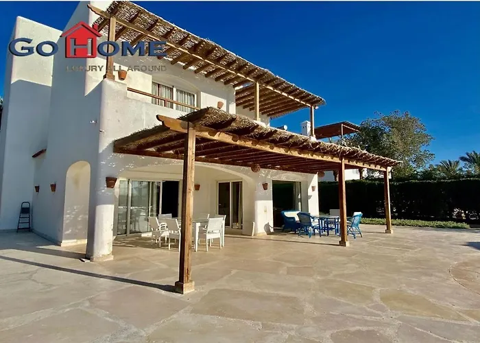 Stylish 4 Bedroom With A Private Heated Pool V15 At White * Gurdaka