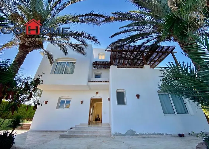 Villa Stylish 4 Bedroom With A Private Heated Pool V15 At White *