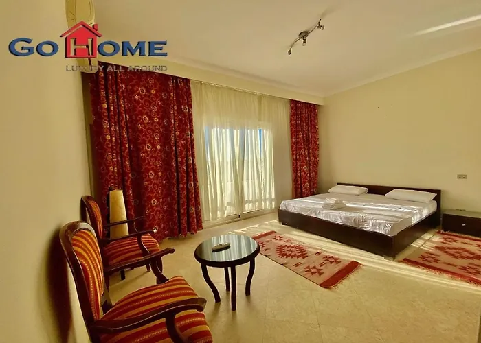 Stylish 4 Bedroom With A Private Heated Pool V15 At White Villa