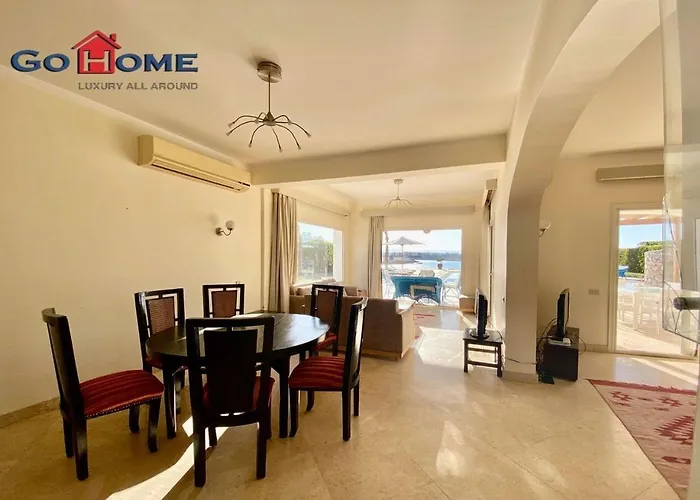 Stylish 4 Bedroom With A Private Heated Pool V15 At White Villa Gurdaka
