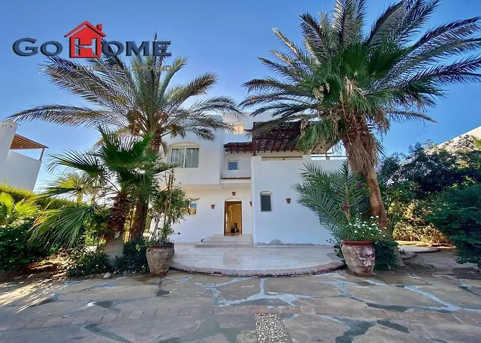 Stylish 4 Bedroom With A Private Heated Pool V15 At White *