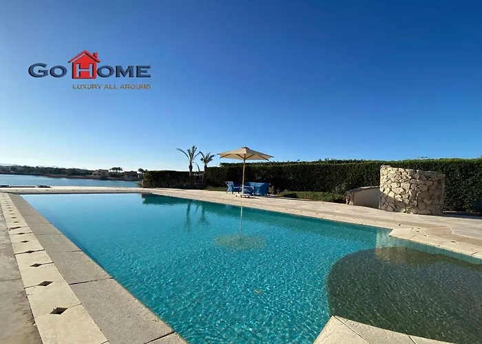 Stylish 4 Bedroom With A Private Heated Pool V15 At White Villa Gurdaka