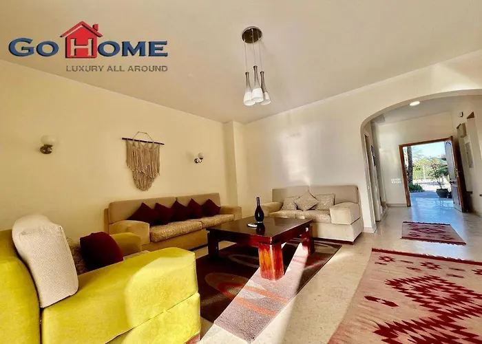 Villa Stylish 4 Bedroom With A Private Heated Pool V15 At White