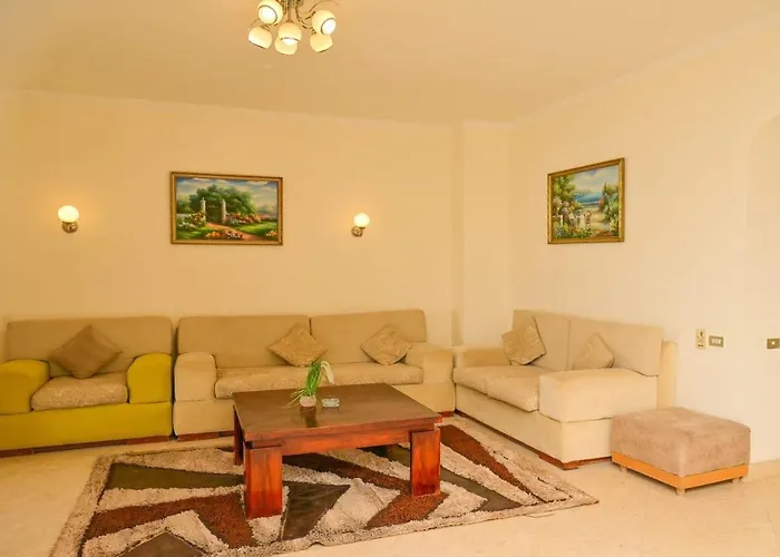 Stylish 4 Bedroom With A Private Heated Pool V15 At White Villa