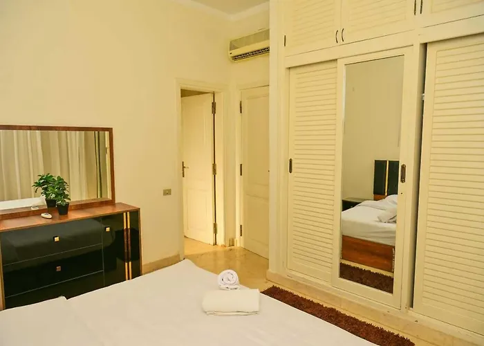 Stylish 4 Bedroom With A Private Heated Pool V15 At White * Gurdaka